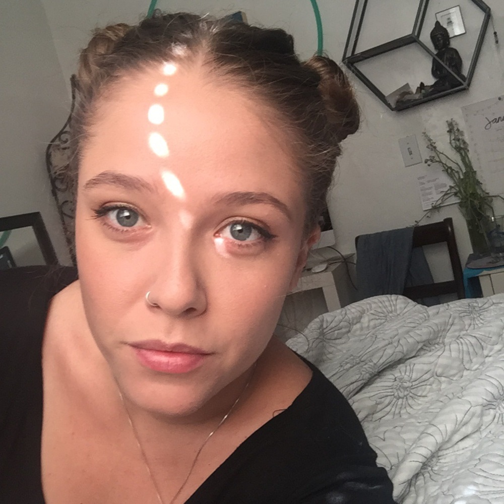 Meet your Posher, Sierra